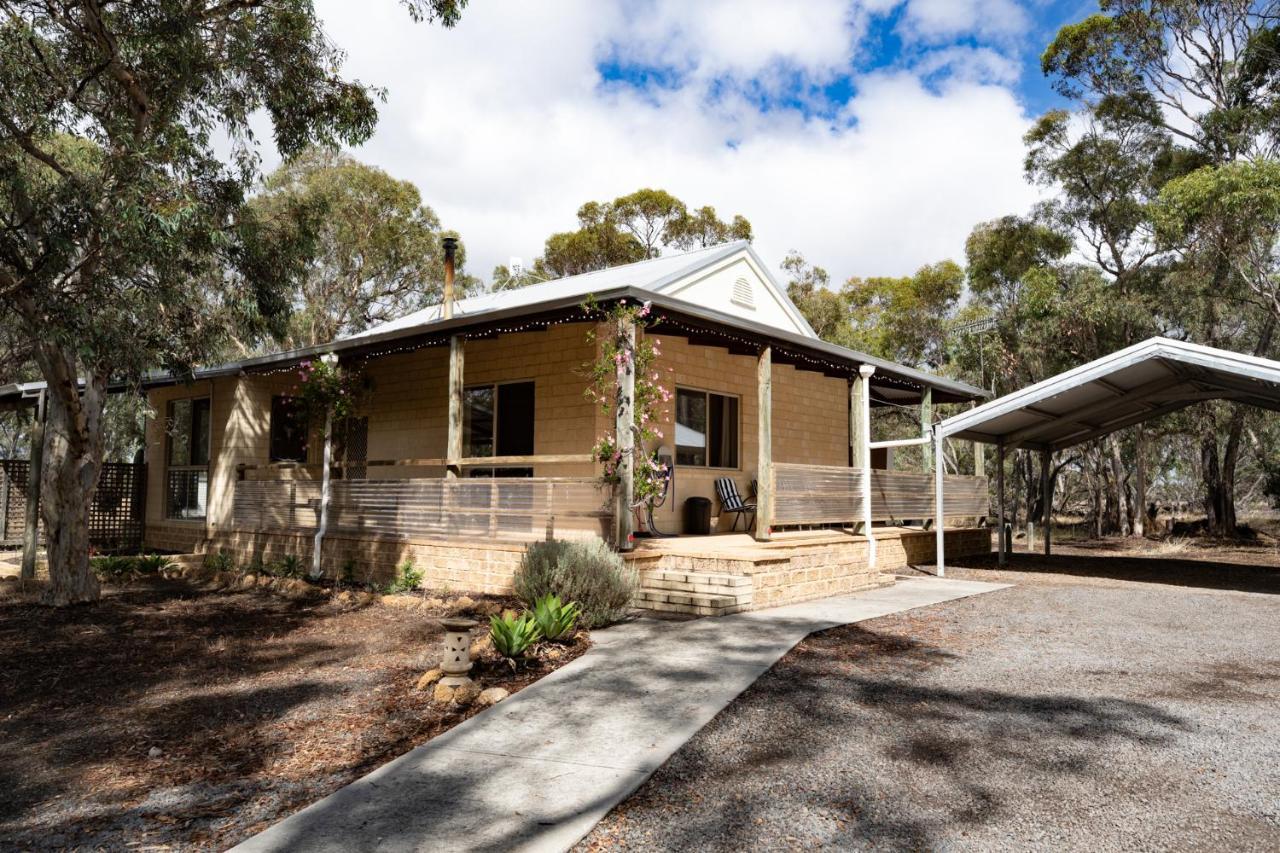 Kendenup Cottages And Lodge Exterior photo